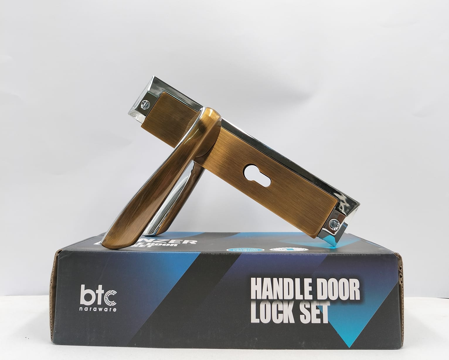 Handle Door Lock M08 Ae/cp