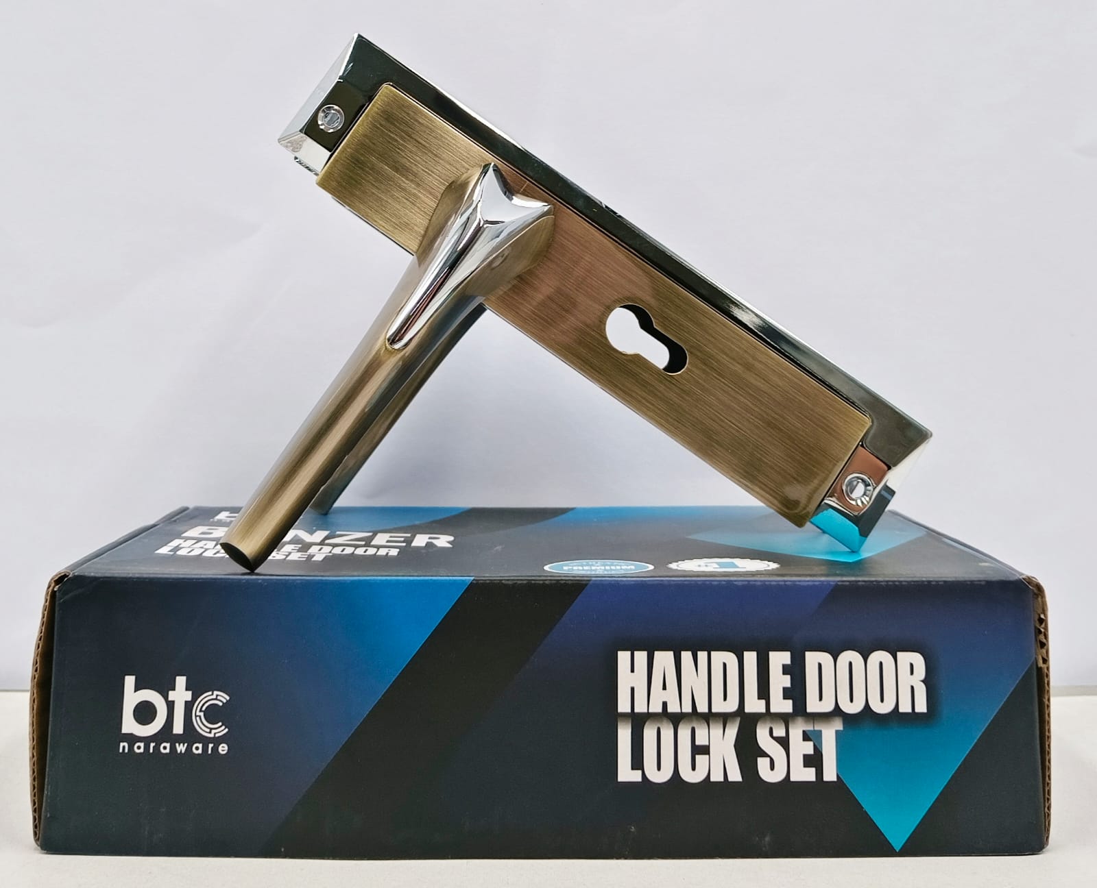 Handle Door Lock M09 ab/cp