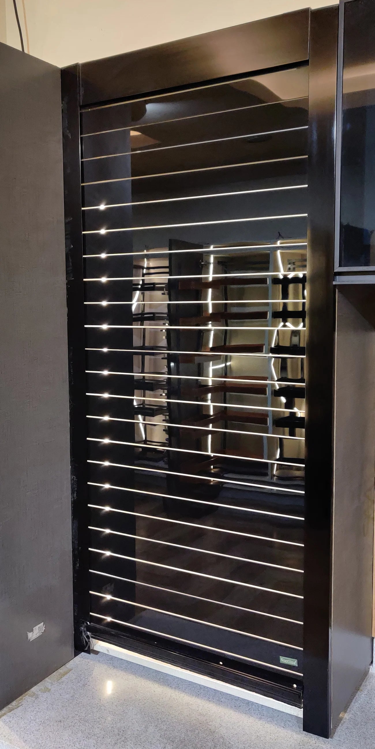 Glass Rolling Shutter 600*1320