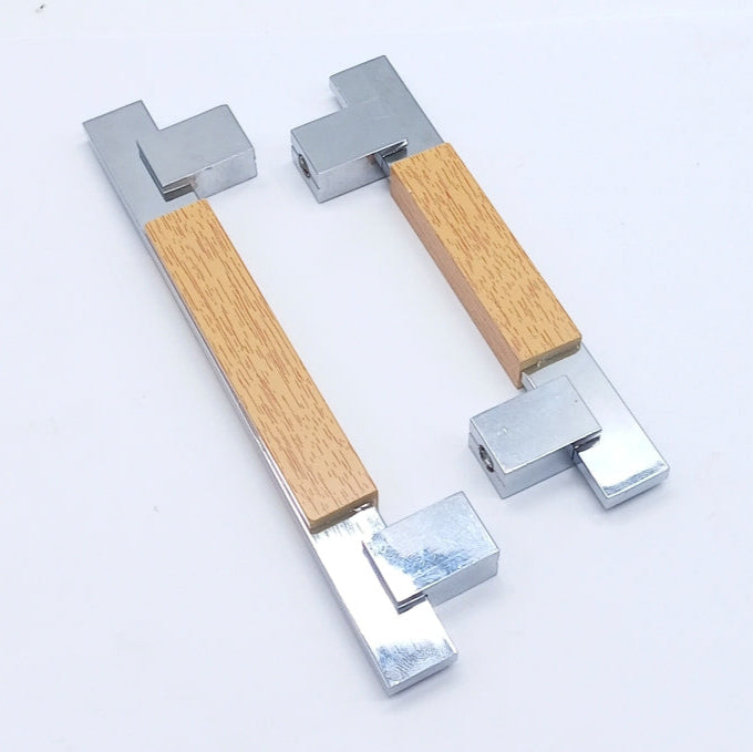 8136 Furniture Handle