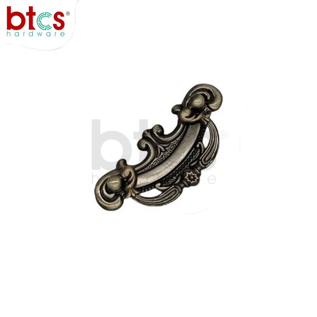 50174 Vintage Ornate Cabinet Pulls