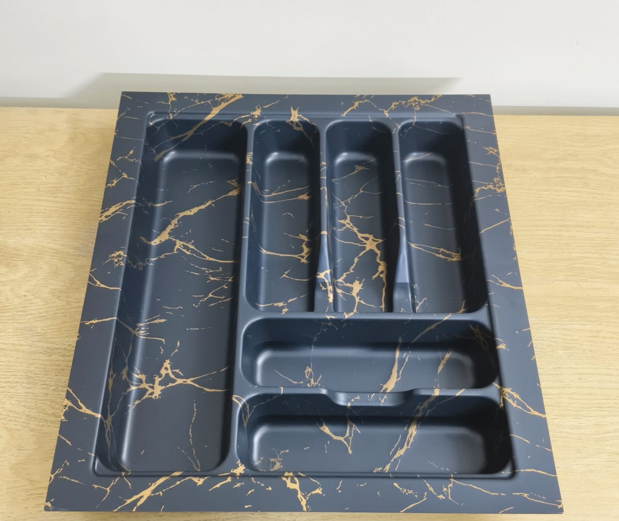 fiber Tray black gold